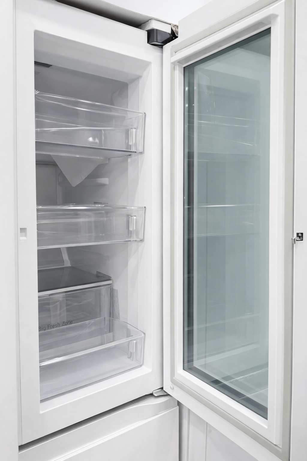 “LG” Refregerator-Freezer
